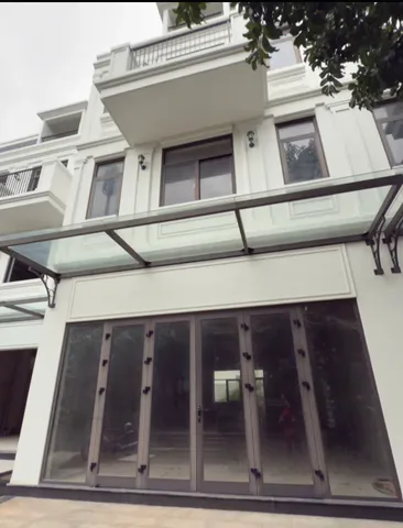 💎 CHO THUÊ SHOPHOUSE THÔ LAVIDA, P.12 – 108M² ĐẤT – 1 TRỆT 2 LẦU 1 TUM – 17 TRIỆU/THÁNG 💎