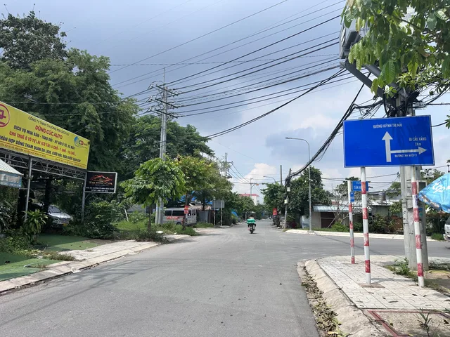 BÁN NHÀ XƯỞNG LÔ GÓC 2MT- TÂN HIỆP- HÓC MÔN