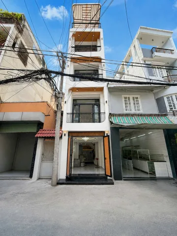 Bán Nhà 42m2 - 5 lầu - nhỉnh 9 tỷ ngay mặt tiền Cô Giang Phú Nhuận