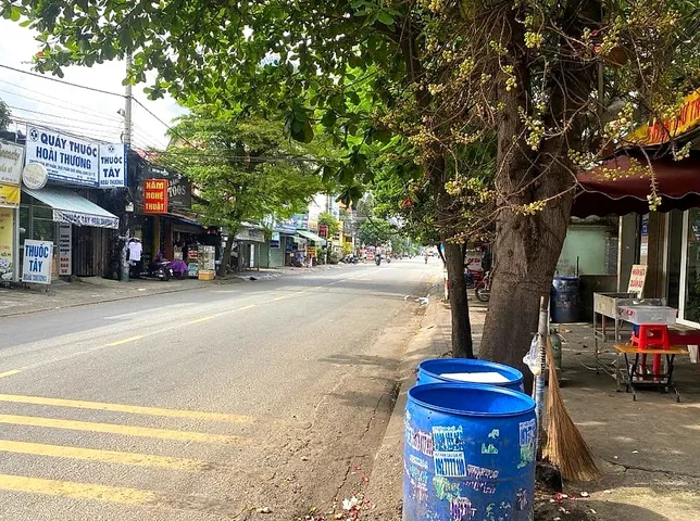 MẶT TIỀN AN BÌNH P.DĨ AN - GẦN BỆNH VIỆN, CHUNG CƯ - 330M2 NGANG 5M - 29 TỶ