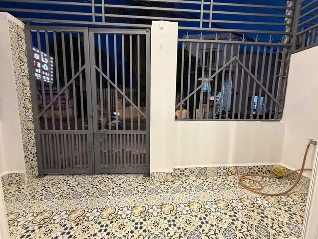 Bán nhà 2 tầng mặt tiền đường,192 Ngô Đến TP Nha Trang chỉ 2.350Tỷ. Dt 31.1m2