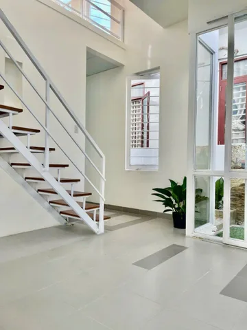 Bán Nhà Đẹp mới Xóm Chiếu - Vĩnh Điềm Trung   - phường Tây Nha Trang. Dt 155.6m2. Giá 4.950ty