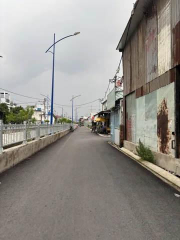 GẦN HÀ HUY GIÁP – GẦN 50M2 – NHÀ MỚI 2 TẦNG SÂN THƯỢNG – Ô TÔ ĐỖ CỬA – NHỈNH 4 TỶ