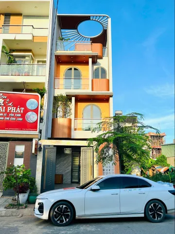 Cần bán căn nhà 1 trệt 2 lầu 1 tum tại đường số 6 Long Bình, gần Vinhomes Grand Park Quận 9, Tp Hồ Chí Minh.