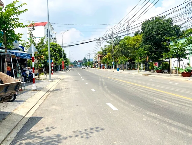 MẶT TIỀN NGUYỄN THỊ TƯƠI P.TÂN ĐÔNG HIỆP - NHÀ 174M2 3 TẦNG 8PN - 8,5 TỶ