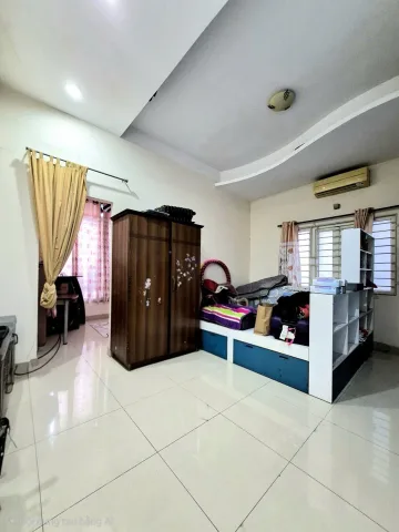 BÁN ĐẤT TẶNG NHÀ GẦN CHỢ THẠNH XUÂN – 105M² FULL THỔ – KHU NHÀ CAO TẦNG, SHR