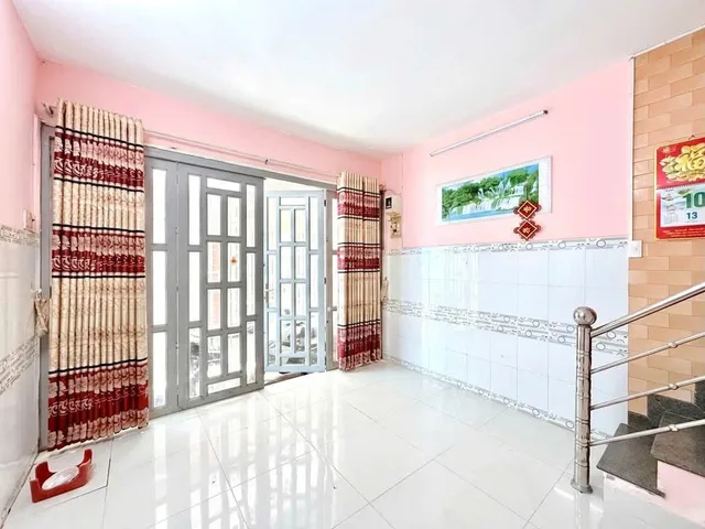 HOÀNG HOA THÁM HẺM XE HƠI CÁCH 10M SỔ A4 3,5 TỶ