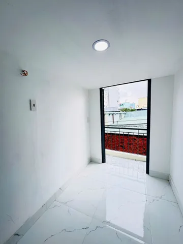 UNG VĂN KHIÊM KẾ ĐẠI HỌC HUTECH HẺM XE TẢI THU 9 TRIỆU/TH NHỈNH 2 TỶ