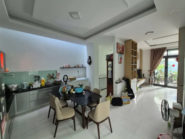 Bán Nhà riêng 84m2 thổ cư , ngang 7m cực hiếm ở bình tân , 4 tầng ,5 tỷ tại Đường Lê Đình Cẩn Phường Bình Trị Đông Quận Bình Tân TP. Hồ Chí Minh