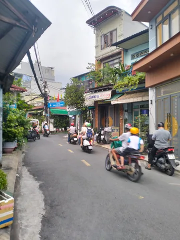 2 Lô góc mặt tiền kinh doanh - Nguyễn Sơn - 51m2 - full nội thất