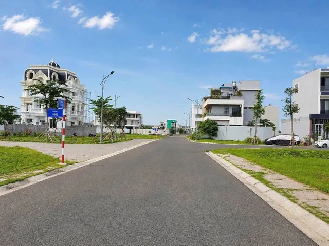 BÁN LỖ HƠN 1 TỶ – NỀN BIỆT THỰ GÓC 2 MẶT TIỀN KDC NAM LONG 2 – PHƯỜNG CÁI RĂNG – TP. CẦN THƠ 15x19m – 288m² – giá chỉ 9 tỷ 900