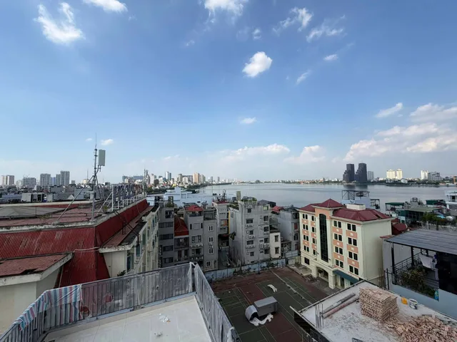 Mời thầu toà CHDV Lạc Long Quân -  Trích sài, 200m ra hồ Tây - view Hồ.
