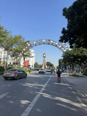 🔥1 căn duy nhất! Nhà 5 tầng Từ Sơn, ô tô tránh full nội thất gỗ 3tỷ