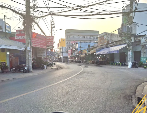 Sát đường lộ chính, hẻm xe hơi nhà Bình Tân hơn 4ty