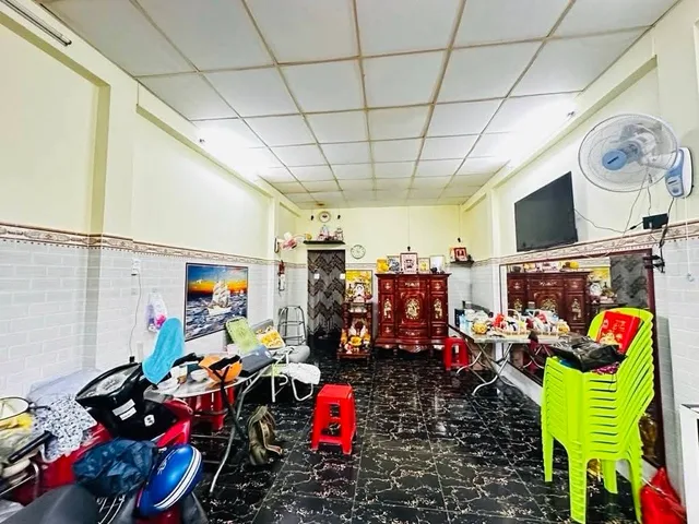 Bán Nhà riêng 40m2 giá 4.3 tỷ tại Đường Lê Đình Cẩn Phường Tân Tạo Quận Bình Tân TP. Hồ Chí Minh