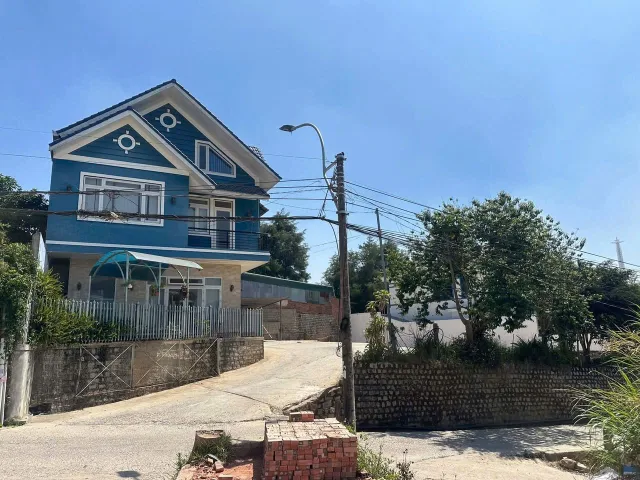 Cho thuê biệt thự sân vườn giá 45 triệu tại Đường Triệu Việt Vương Phường 4 Thành phố Đà Lạt Lâm Đồng