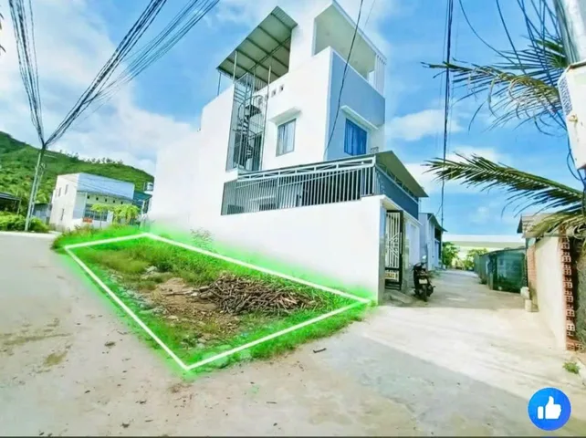 Đất 3 mặt tiền thôn Như Xuân bắc Nha Trang khu vực không có lụt. DT 110m2. Giá chỉ 1ty590tr