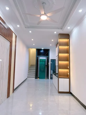 💥 #HÀO_NAM NHÀ XÂY MỚI-FULL NỘI THẤT CƠ BẢN-THANG MÁY-DT 40M X 6TẦNG 💥💥💰