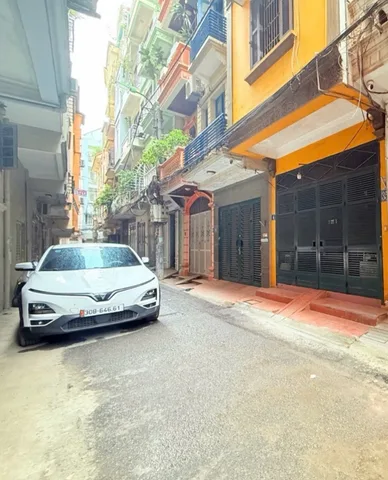 Bán Nhà riêng 42m2 có sẵn 42 m2 thổ cư giá 18.9 tỷ tại Phường Ô Chợ Dừa Quận Đống Đa Hà Nội