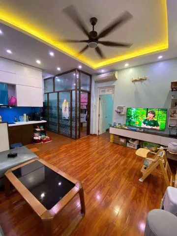 CẦN BÁN CĂN HỘ TÒA 5B LÊ ĐỨC THỌ,THANG BỘ TẦNG TRUNG