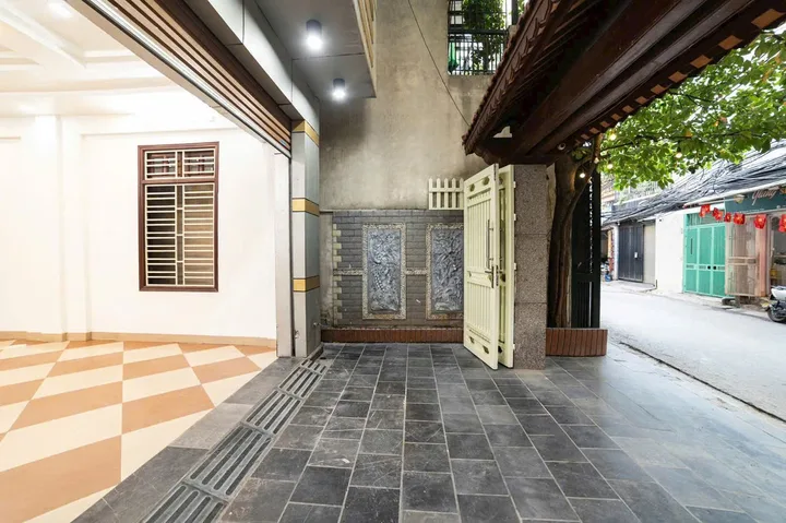 Cho thuê nhà Hoàng Cầu, Đống Đa 118m x 5T SẠCH ĐẸP, GARA 2 Ô TÔ, KD ĐA DẠNG giá 60 triệu