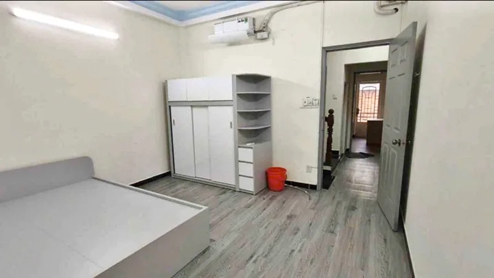 BÙI ĐÌNH TÚY KẾ CHỢ BÀ CHIỂU 4 TẦNG BTCT, 4PN, HẺM XE HƠI 7,X TỶ