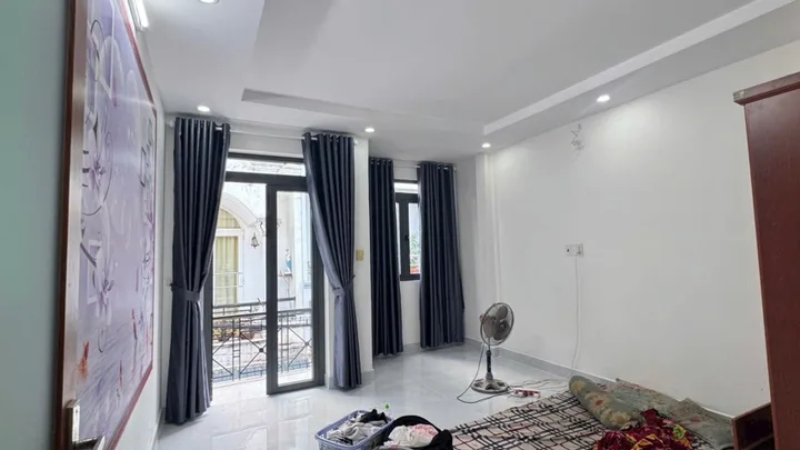 TRƯƠNG THỊ HOA 2 TẦNG, 2PN HẺM XE HƠI 4,4 TỶ