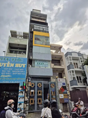 Bán Nhà Mặt Tiền 169B Thích Quảng Đức, P4, Phú Nhuận