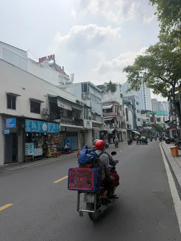 Bán Nhà Mặt Tiền 72 Trần Đình Xu, Phường Cô Giang, Quận 1