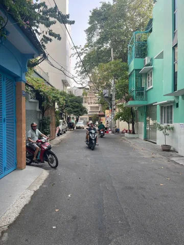 VỊ TRÍ ĐẸP - GIÁ CỰC TỐT - PHÚ NHUẬN, GẦN SÂN BAY - NGANG HƠN 7M, GẦN 120M2, ÔTÔ NGỦ NHÀ - HƠN 19Tỷ