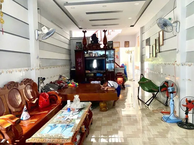 Bán Nhà riêng 91.3m2 có sẵn 60 m2 thổ cư giá 2.95 tỷ tại Thuỷ Tú Xã Vĩnh Thái Thành phố Nha Trang Khánh Hòa