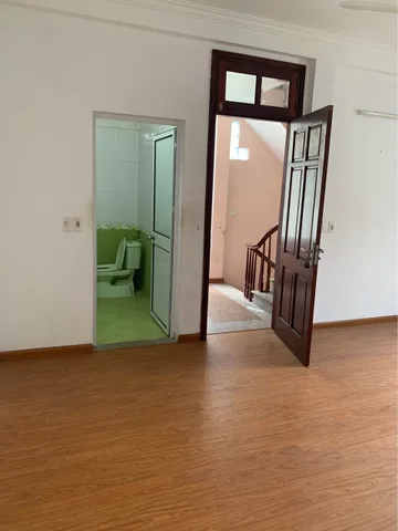Cho thuê Nhà trọ/phòng trọ 36m2 giá 4 triệu tại 150 Phường Trúc Bạch Quận Ba Đình Hà Nội