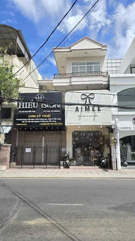 NHÀ MẶT TIỀN NGUYỄN TRÃI – NGANG HIẾM 9M, TRUNG TÂM NHA TRANG. Dt 160.7m2. Giá 30ty