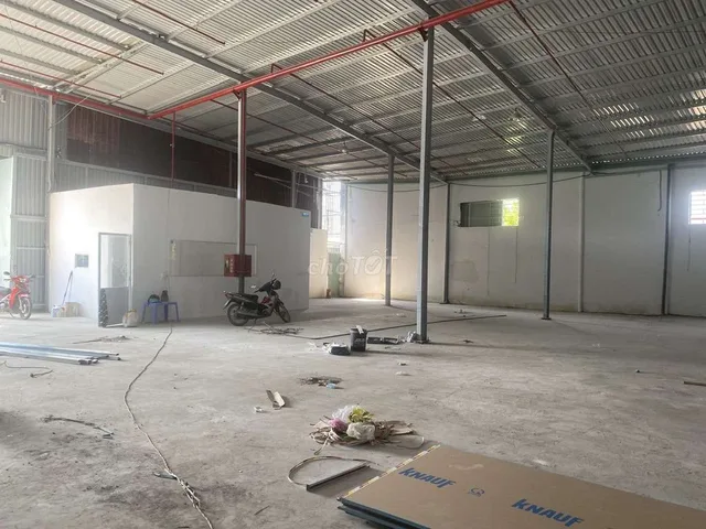 Xưởng Linh Xuân Thủ Đức 900m PCCC Tự động đường cont sẵn Văn Phòng