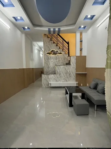🔥 5.2 TỶ – NHÀ 4PN PHƯỚC LONG B, CÓ PHÒNG NGỦ TẦNG TRỆT!
