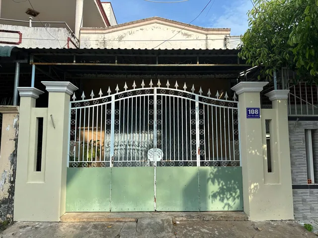 Bán nhà 100m mặt tiền Bùi Thị Xuân, Xuân An giá tốt