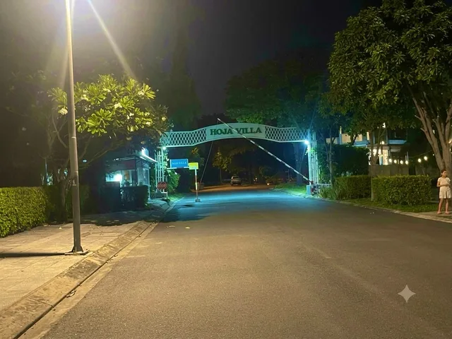Bán Biệt Thự 150m2 có sẵn 150 m2 thổ cư giá 14 tỷ tại Đường Cầu Đỗ Xuân Hợp - Chọn - Phường Phước Long TP. Hồ Chí Minh