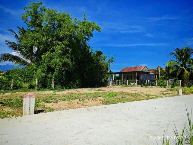 Bán Đất 96.8m2 có sẵn 80.3 m2 thổ cư giá 360 triệu tại Phường Ninh Hà Thị xã Ninh Hòa Khánh Hòa