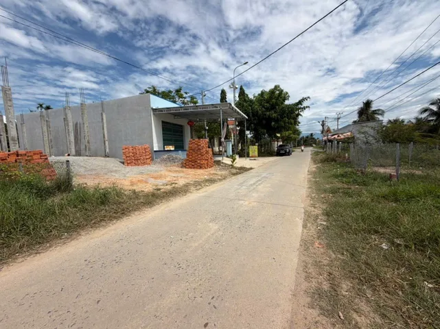 Bán Đất 102m2 có sẵn 102 m2 thổ cư giá 679 triệu tại Xã Ninh Quang Thị xã Ninh Hòa Khánh Hòa