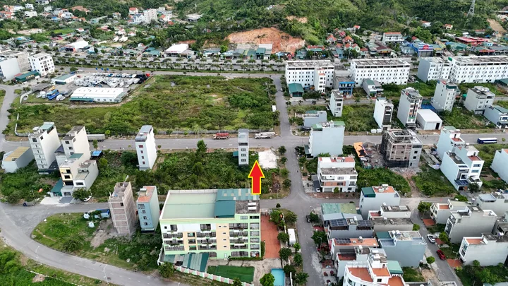 Bán Đất Nam Ga Hạ Long trục đường to hướng Nam 110m2 giá 5.28 tỷ