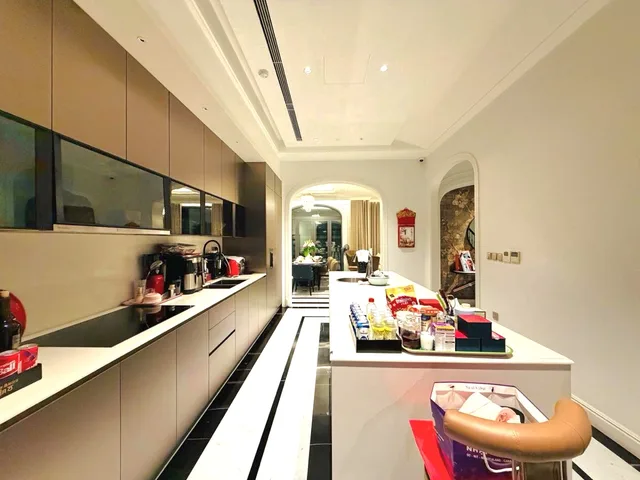 Bán biệt thự KĐT Geleximco 240m2 giá 40 tỷ tại Phường Dương Nội Quận Hà Đông Hà Nội
