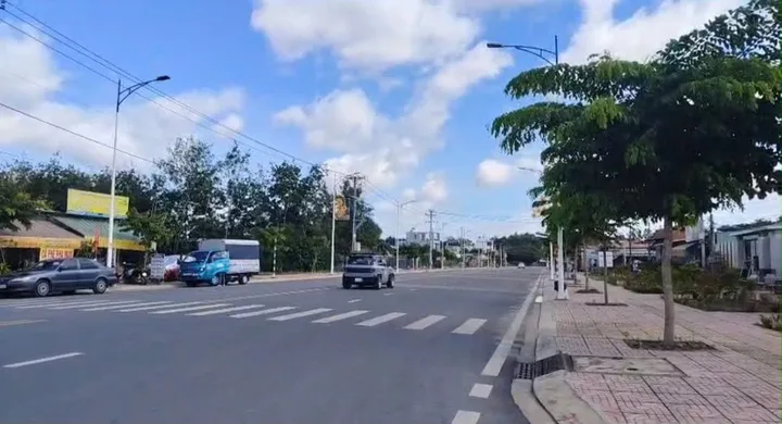 BÁN GIÁM GIÁ 30% CĂN NHÀ 2 TẦNG GÓC 2 MẶT TIỂN đường nhựa. KP Ninh An, P. Bình Minh, (Khu DCĐT P3 Tây Ninh cũ)