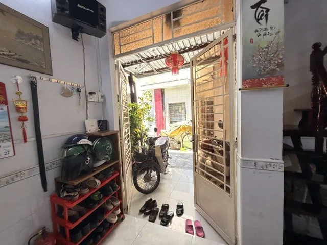 Nhà chỉ 87tr/m2 Hoàng Hoa Thám, P.5, Bình Thạnh, 6.9x18m, 2 tầng, chỉ 10.7 tỷ
