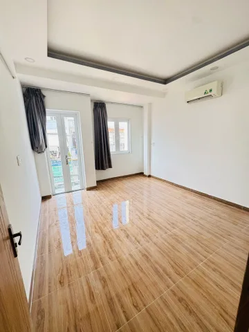 KHIẾU NĂNG TĨNH HẺM XE HƠI NHỰA 6M THÔNG 4PN 6.95 TỶ
