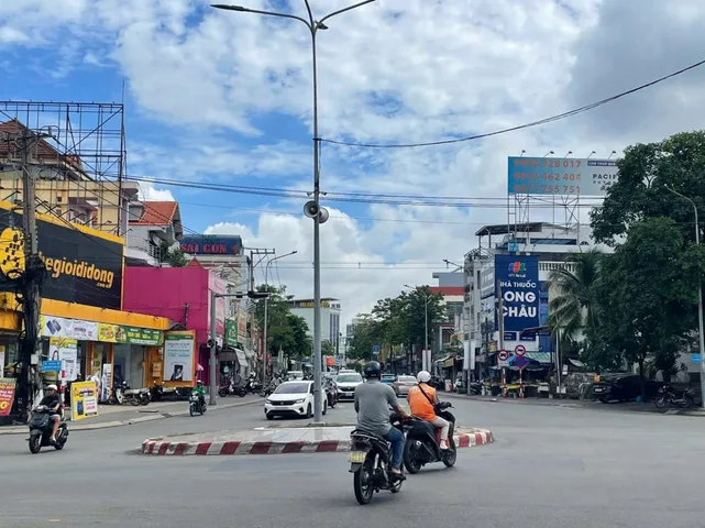 Bán Nhà riêng 100m2 có sẵn 100 m2 thổ cư giá 14.5 tỷ tại Đường Cách Mạng Tháng 8 Phường Phú Cường Thành phố Thủ Dầu Một Bình Dương
