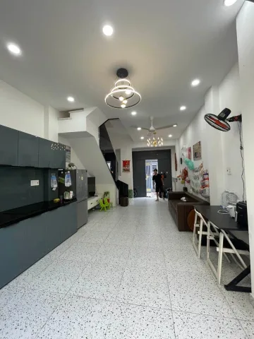 Nhà mới Mã Lò Bình Tân - 3 tầng - 51m2 - hẻm an ninh - chiều ngang rộng 4.2m chỉ có 4.3 tỷ nhỉnh