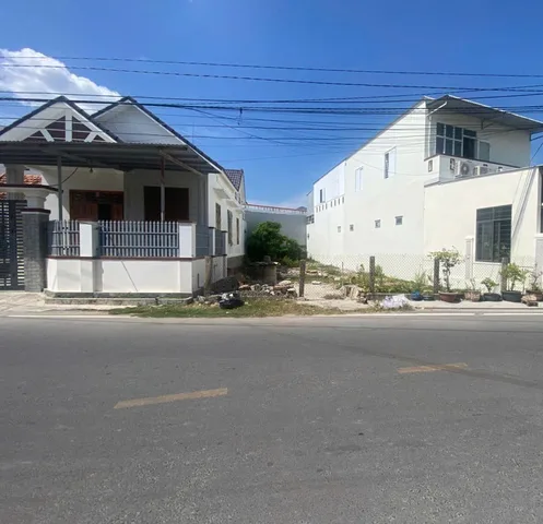 Bán đất Dốc Lết Ninh Hòa 132,3m² mặt tiền đường nhựa gần ngã 3 Lê Hồng Phong, giá 3,2 tỷ