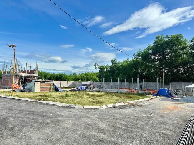 Bán lô góc 120m2 Hòa Tiến , cách Nam Kì khởi nghĩa chỉ 500m