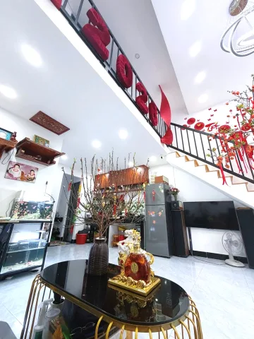 CHỈ 4,6 TỶ CÓ NHÀ HẺM XE HƠI TAM BÌNH – GẦN VÀNH ĐAI 2, TÔ NGỌC VÂN – 56M² –2 TẦNG
