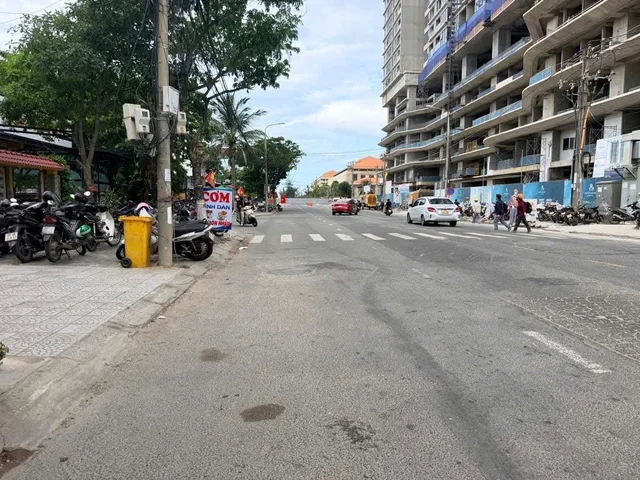 NHÀ PHỐ KINH DOANH-MT LÊ THANH NGHỊ – GẦN CHỢ HÒA CƯỜNG-3 TẦNG 117M2 GIÁ 17 TỶ